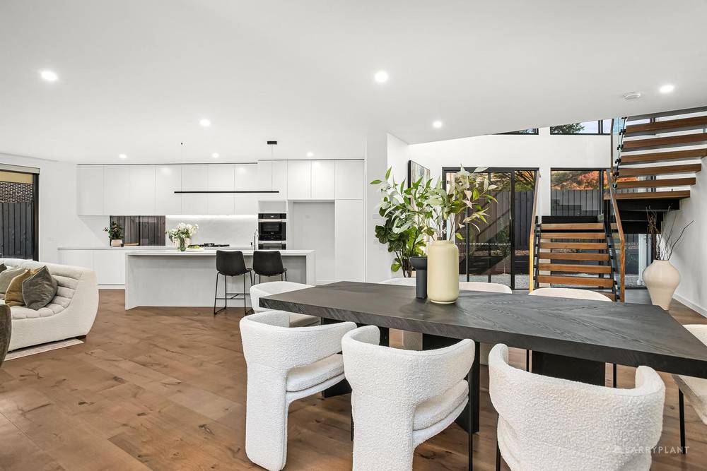 1 Viewhill Road, BALWYN NORTH, VIC 3104