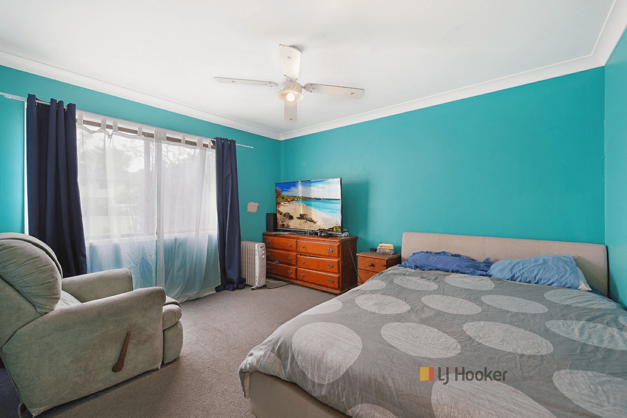 10 Allambee Crescent, BLUE HAVEN, NSW 2262