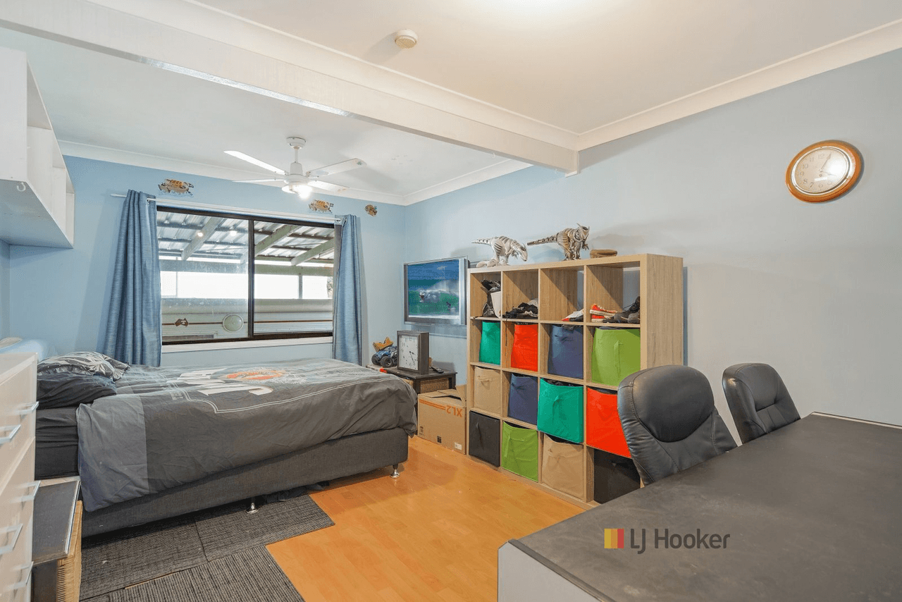 10 Allambee Crescent, BLUE HAVEN, NSW 2262