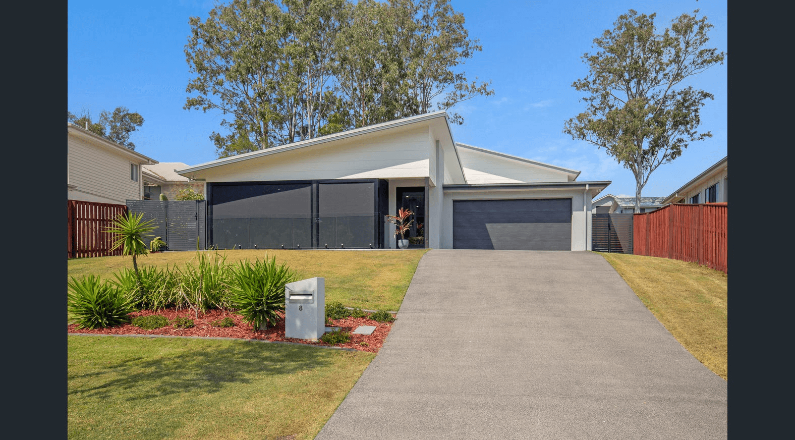 8 Josephine Road, COOMERA WATERS, QLD 4209