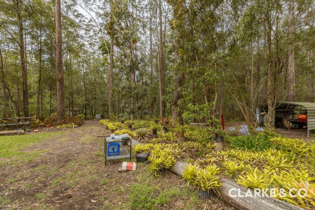 176 Storrs Road, PEACHESTER, QLD 4519