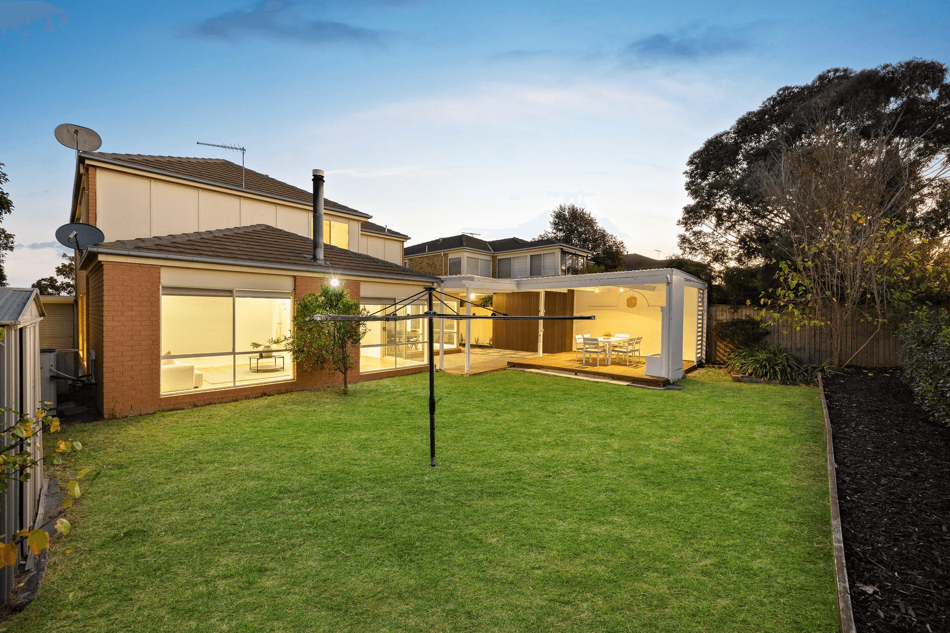 13 John Paul Drive, Hillside, VIC 3037