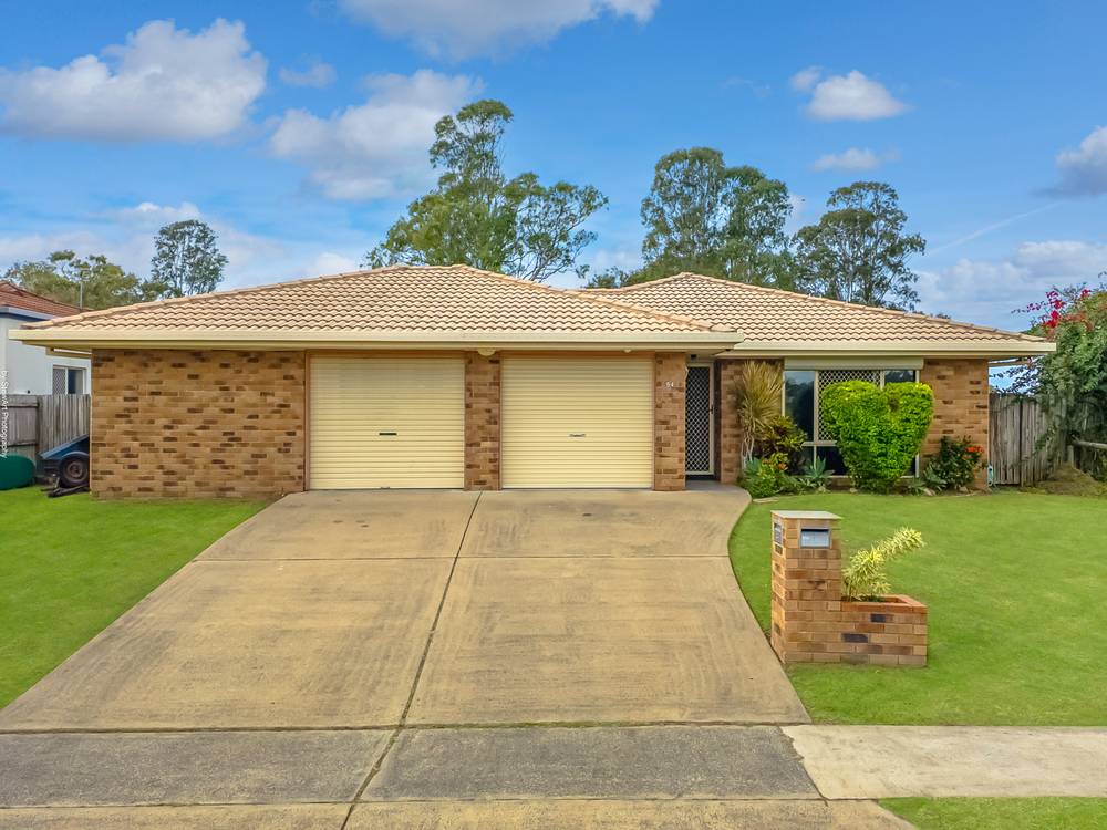 54 Ann Street, Torquay, Qld 4655