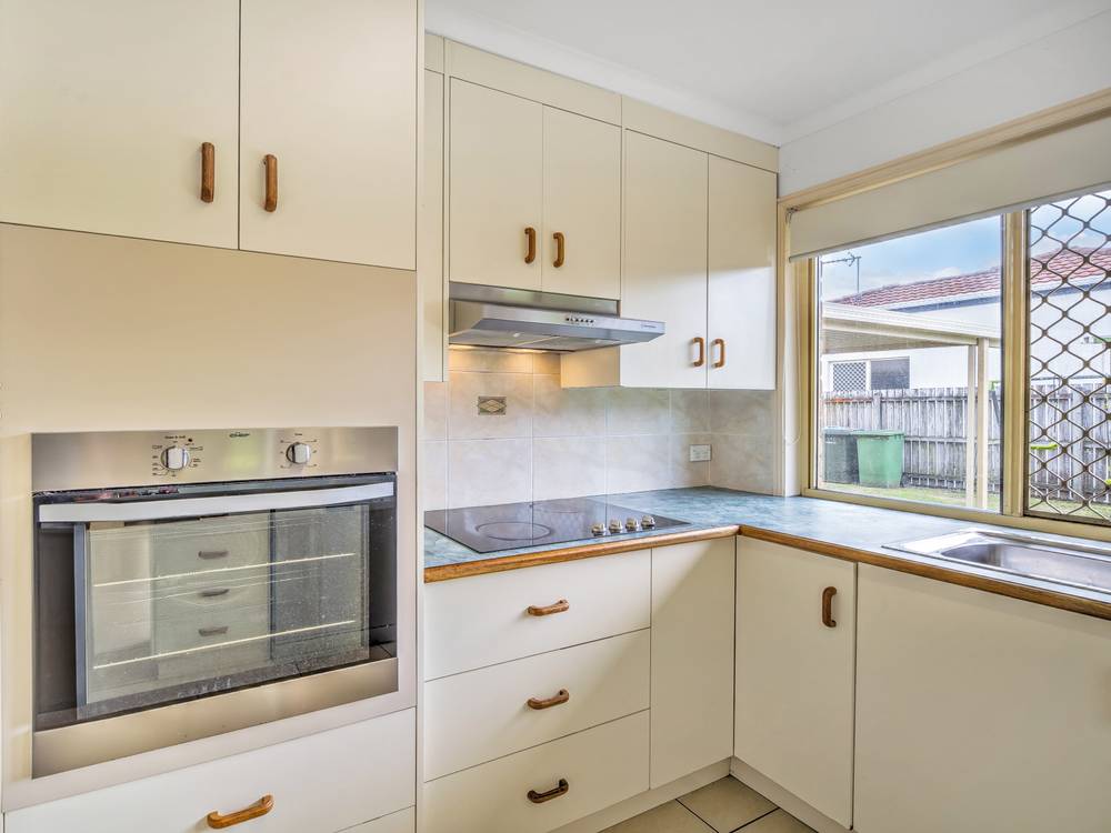 54 Ann Street, Torquay, Qld 4655