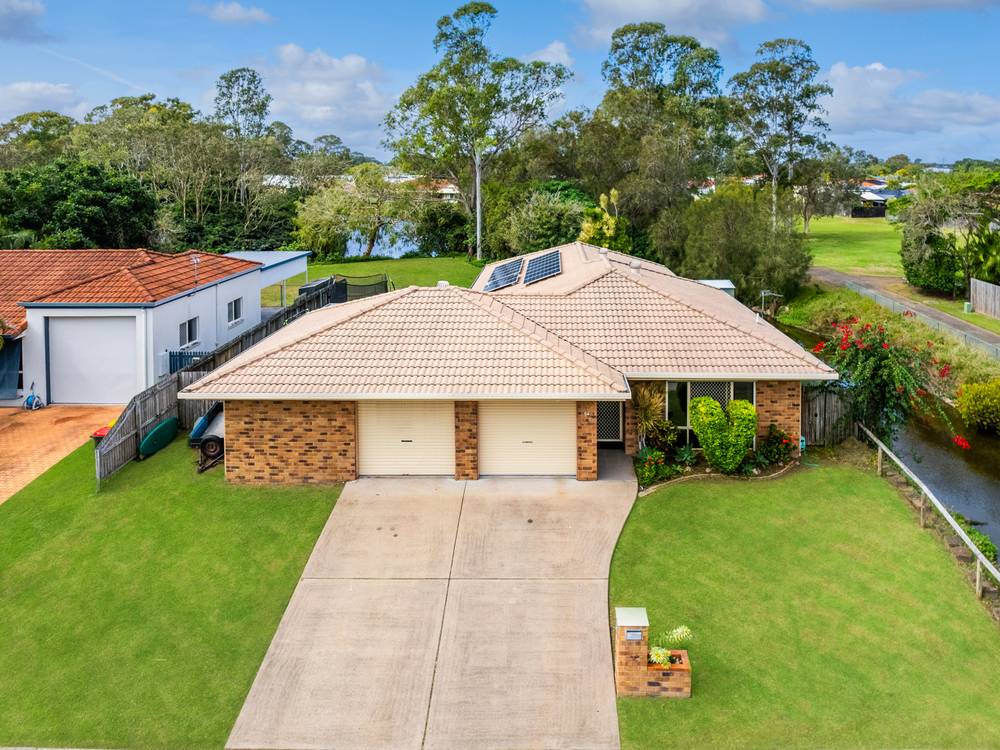 54 Ann Street, Torquay, Qld 4655