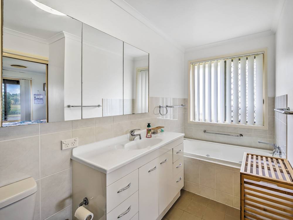 54 Ann Street, Torquay, Qld 4655