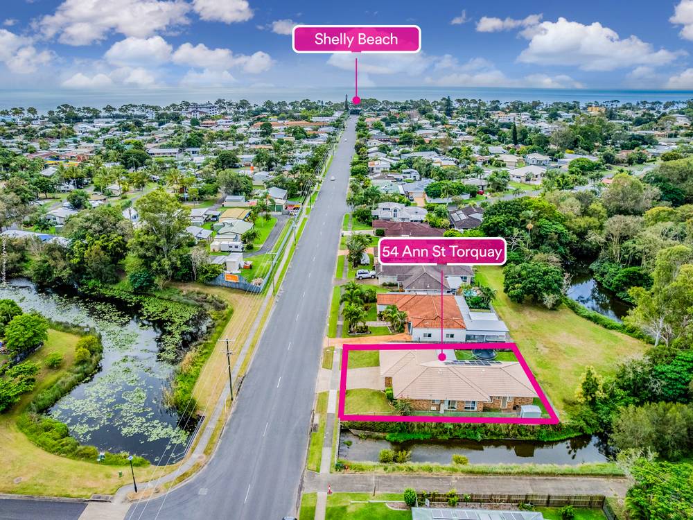 54 Ann Street, Torquay, Qld 4655