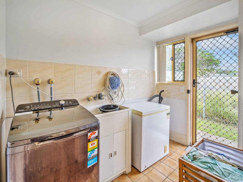 54 Ann Street, Torquay, Qld 4655