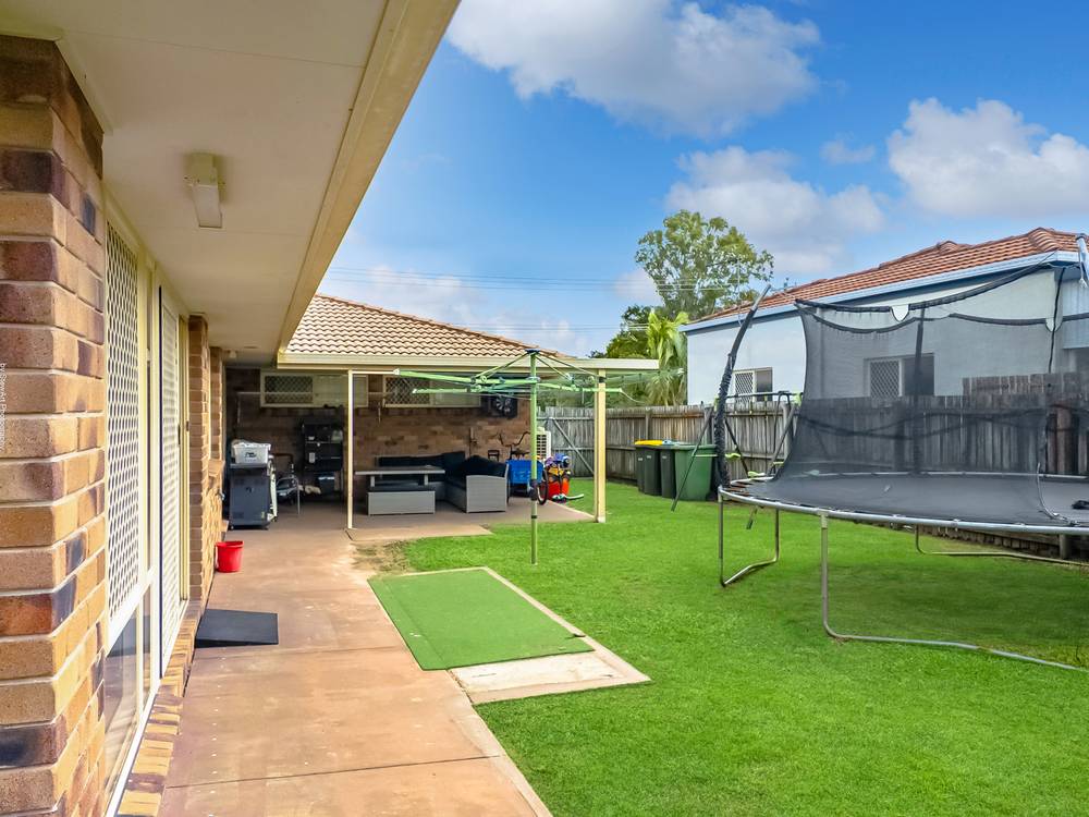54 Ann Street, Torquay, Qld 4655