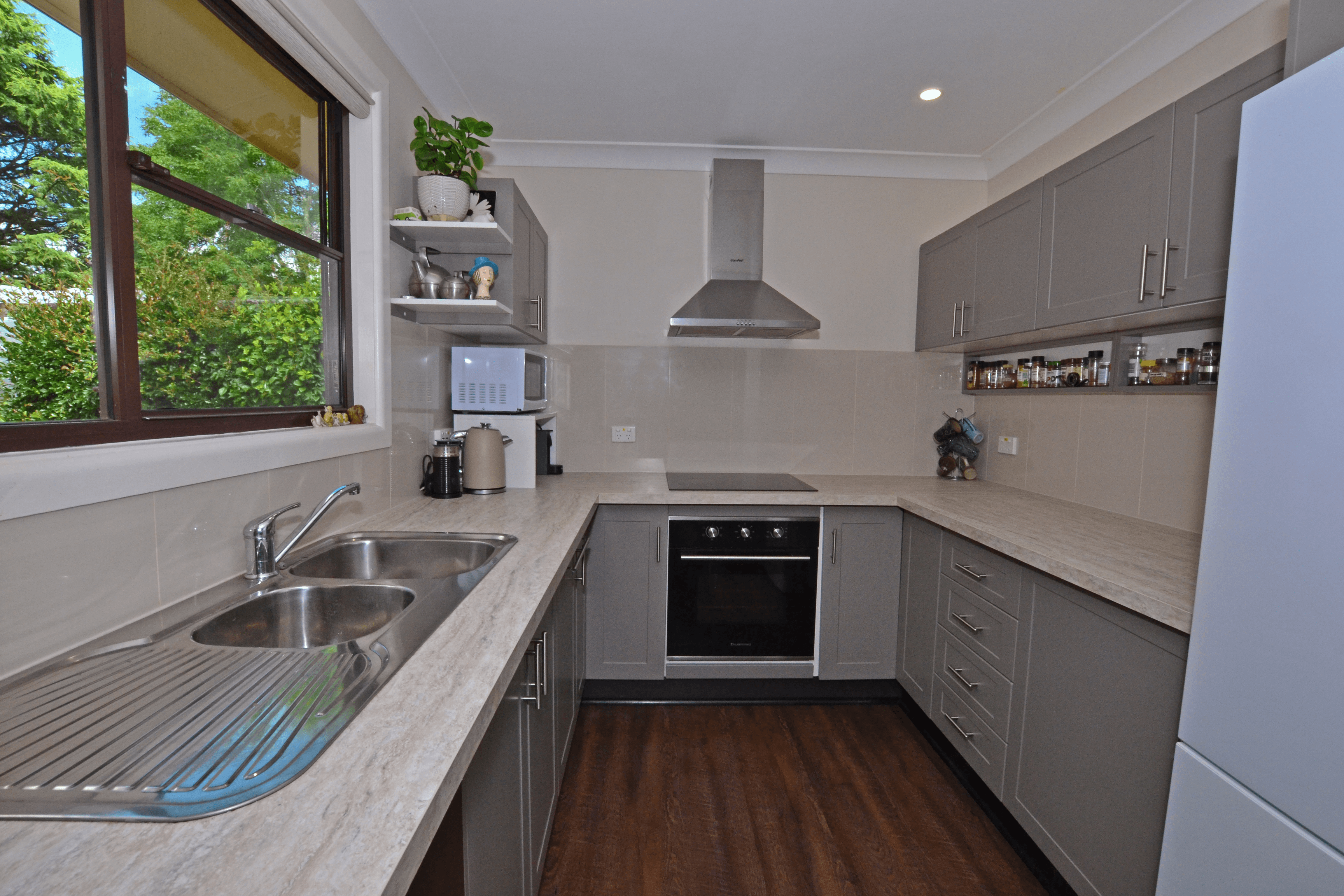 5-7 SWAN STREET, ROBERTSON, NSW 2577