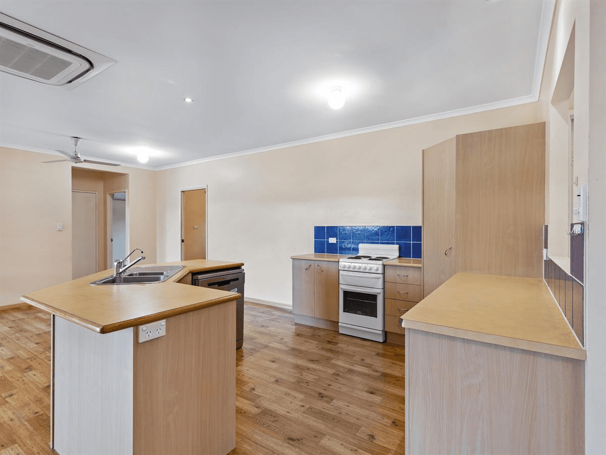 3 Acmena Close, Redlynch, QLD 4870