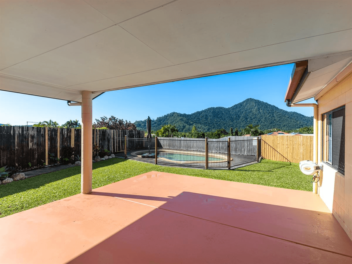 3 Acmena Close, Redlynch, QLD 4870