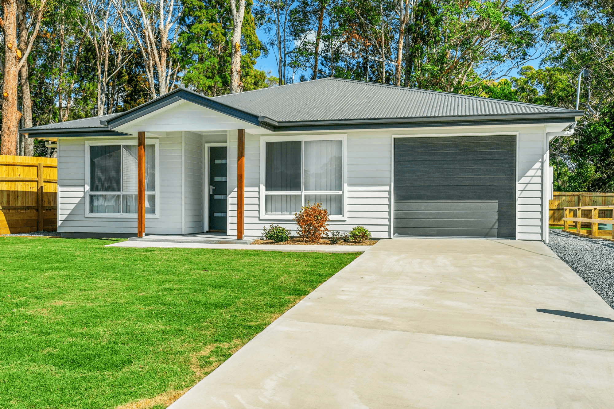 23 Satton Street, RUSSELL ISLAND, QLD 4184