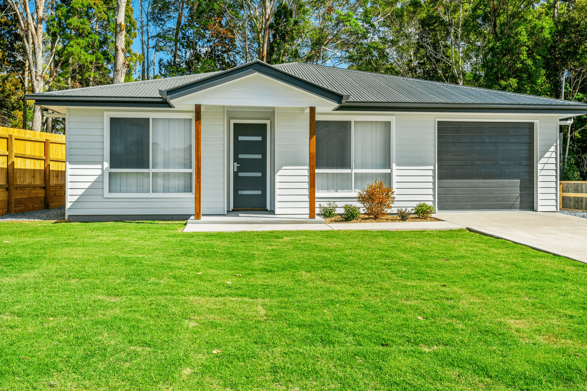 23 Satton Street, RUSSELL ISLAND, QLD 4184