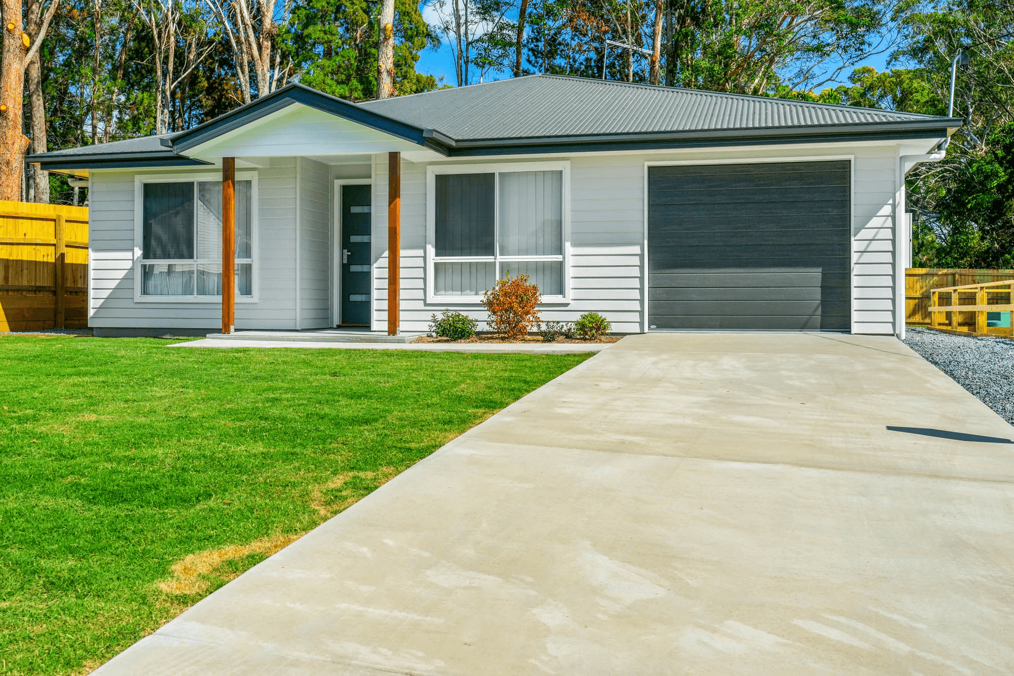 23 Satton Street, RUSSELL ISLAND, QLD 4184