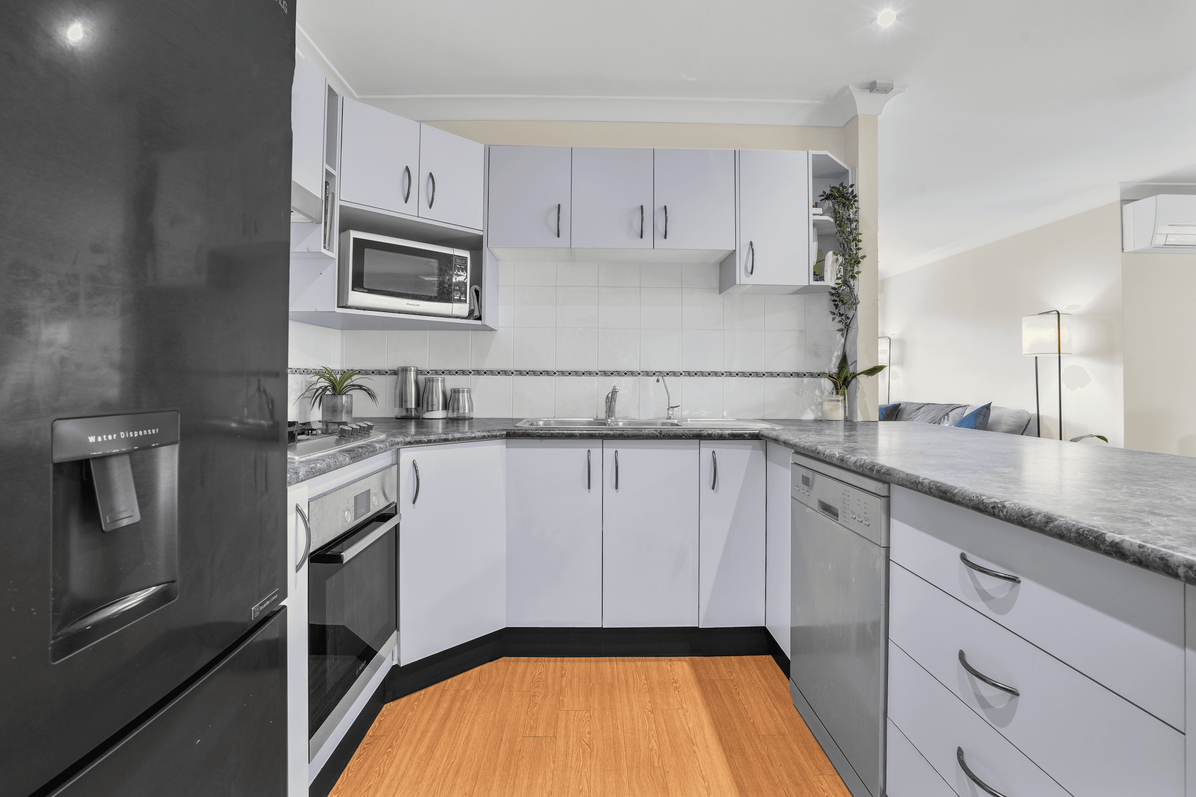 14 Osprey Place, CLAREMONT MEADOWS, NSW 2747