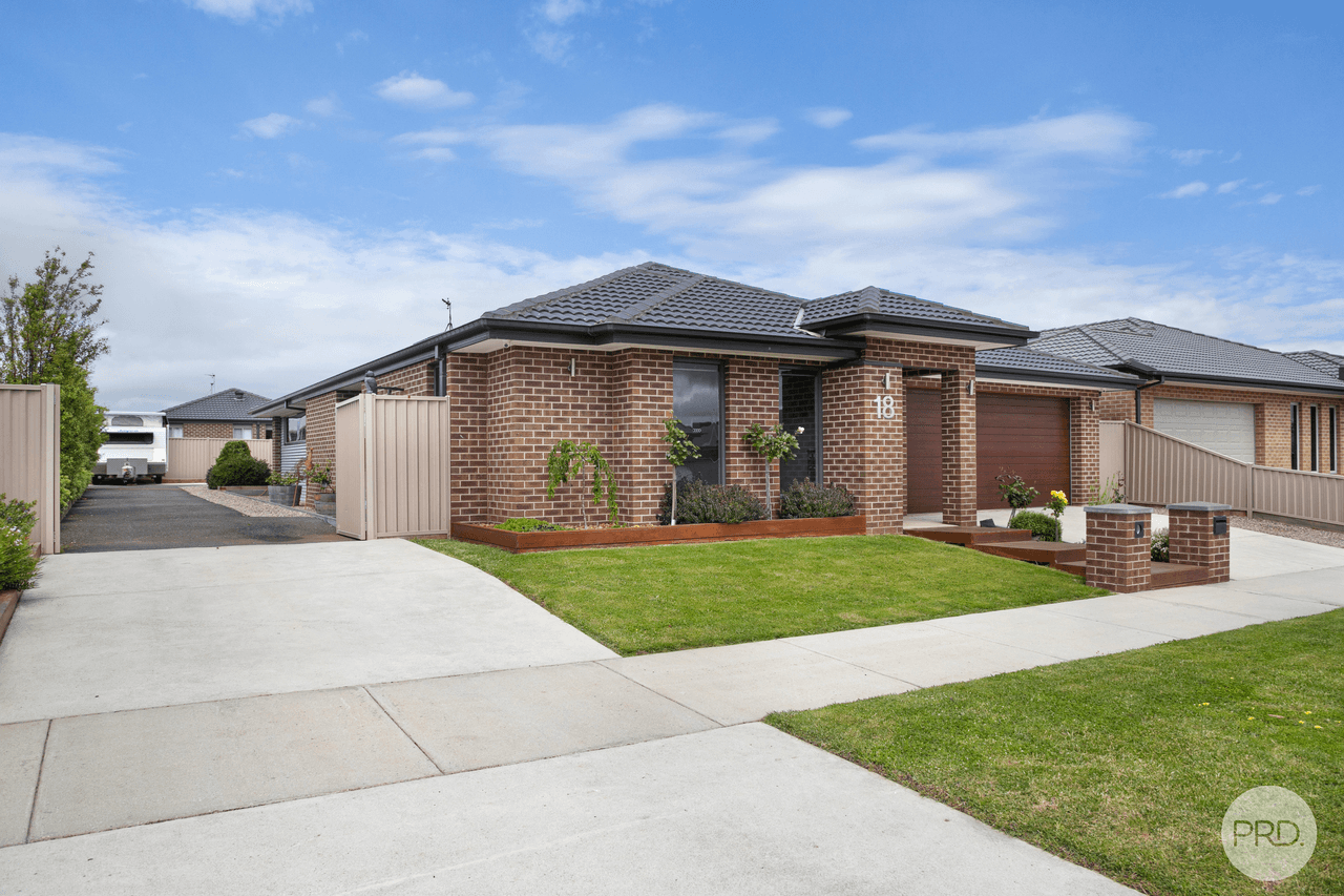 18 Yorkdale Boulevard, WINTER VALLEY, VIC 3358