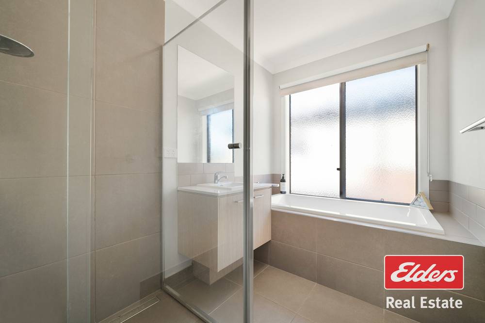 14 Squadron Road, Point Cook, VIC 3030