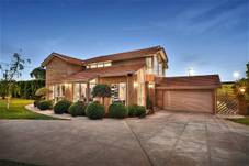 8 Montrose Court, Greenvale, VIC 3059