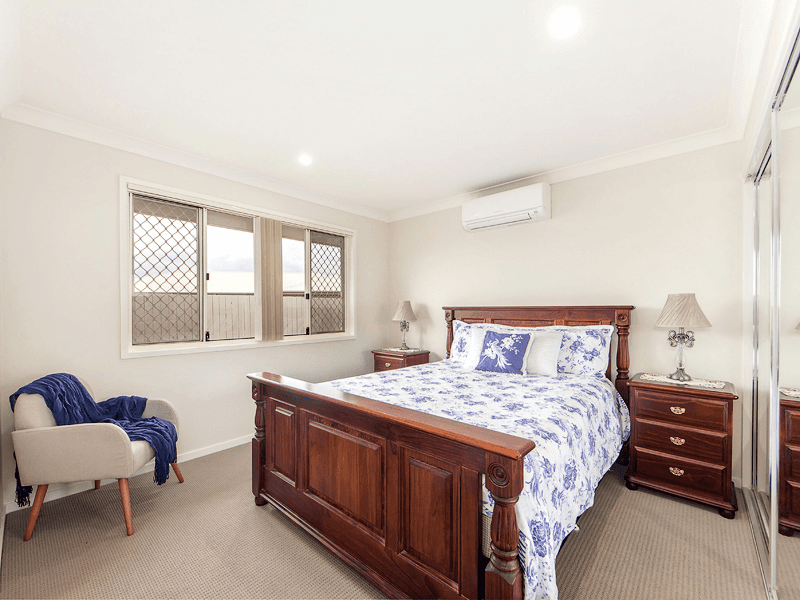 72 PAT SLATTERY Place, LOWOOD, QLD 4311