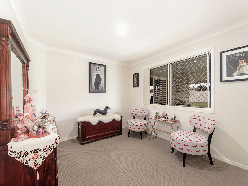 72 PAT SLATTERY Place, LOWOOD, QLD 4311