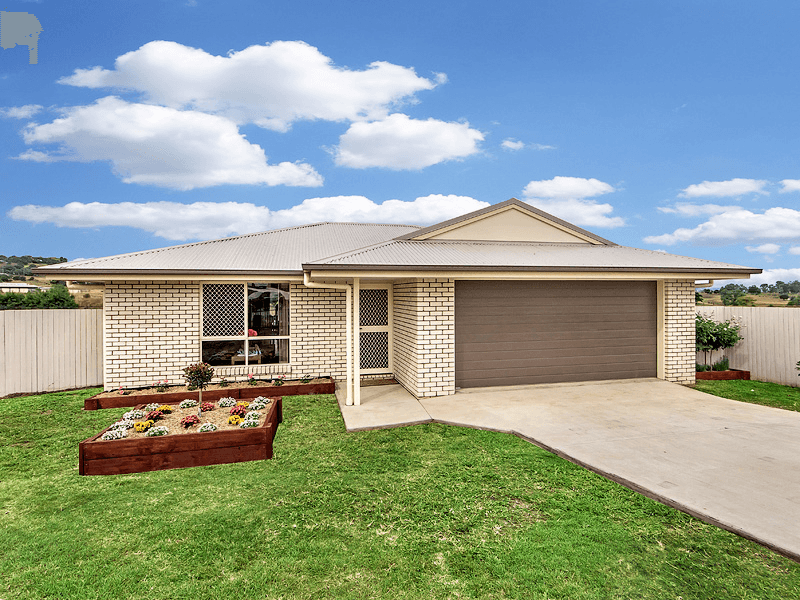 72 PAT SLATTERY Place, LOWOOD, QLD 4311