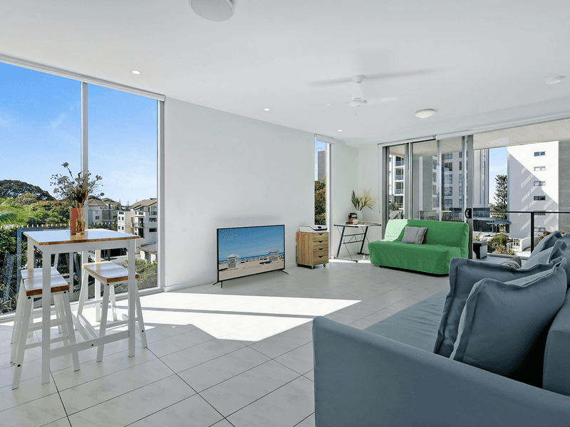 411/17 Bath Street, LABRADOR, QLD 4215