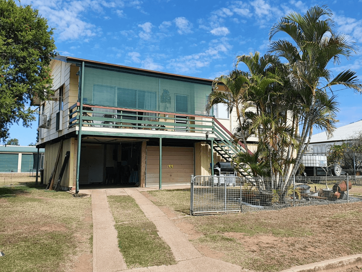 15 Douglass Street, CLERMONT, QLD 4721