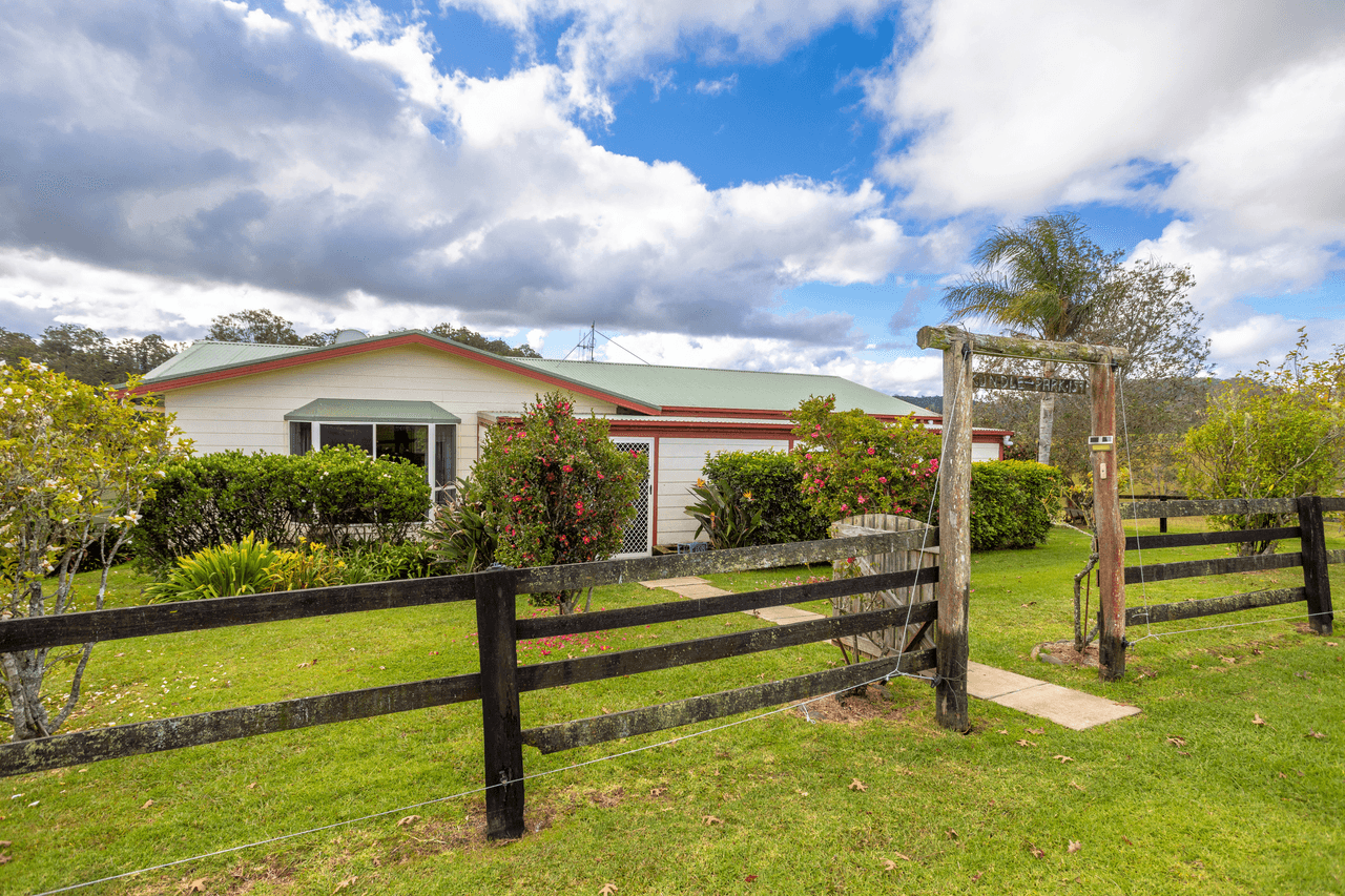 159 Yates Road, BUCCA WAUKA, NSW 2429