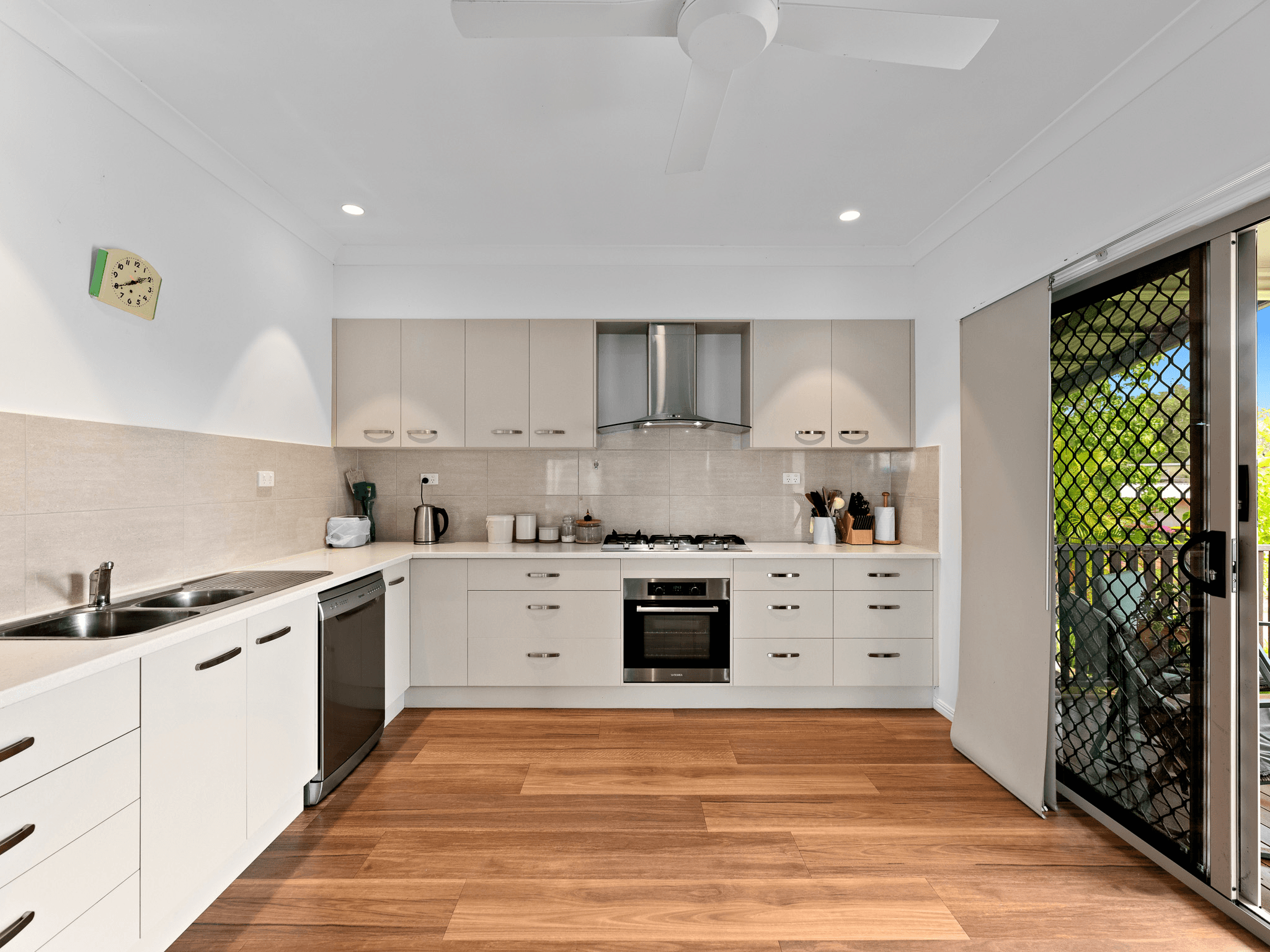 12 Marina Drive, PACIFIC HAVEN, QLD 4659