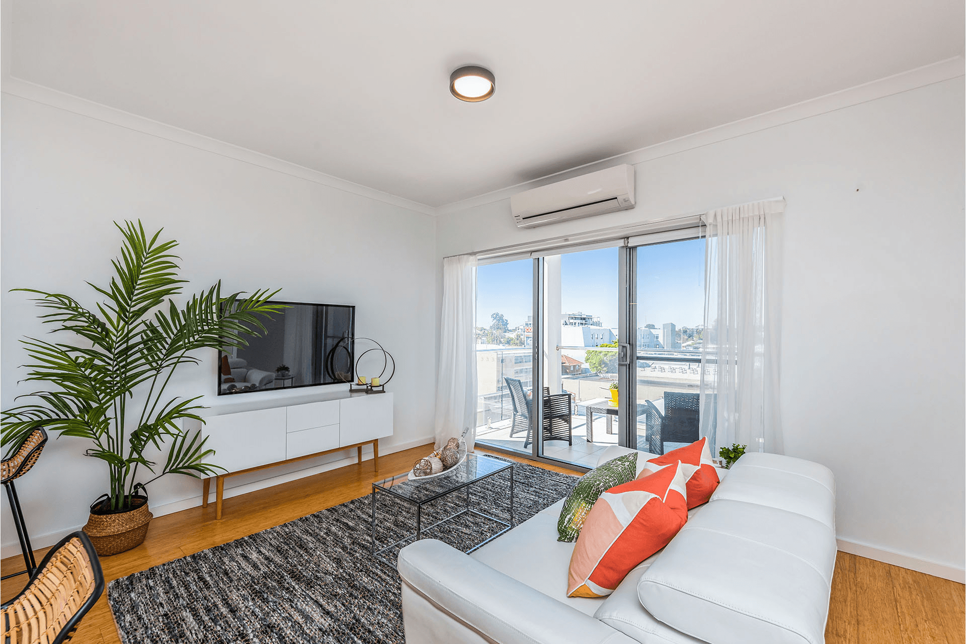 27/21 Northwood Street, WEST LEEDERVILLE, WA 6007