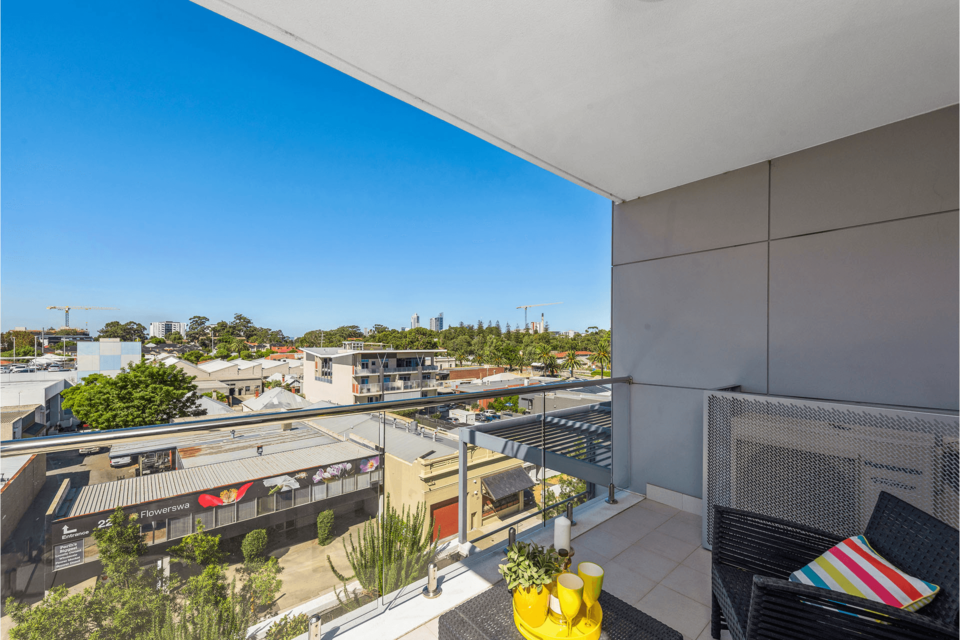 27/21 Northwood Street, WEST LEEDERVILLE, WA 6007