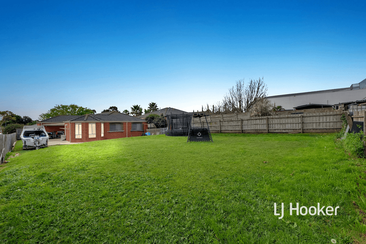 46 Kirkwood Crescent, HAMPTON PARK, VIC 3976