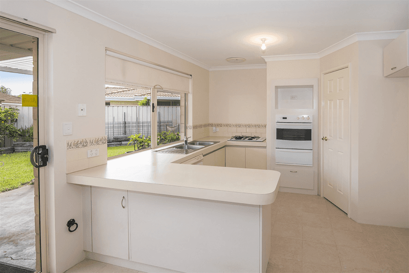 2 Wirraway Place, BUSSELTON, WA 6280