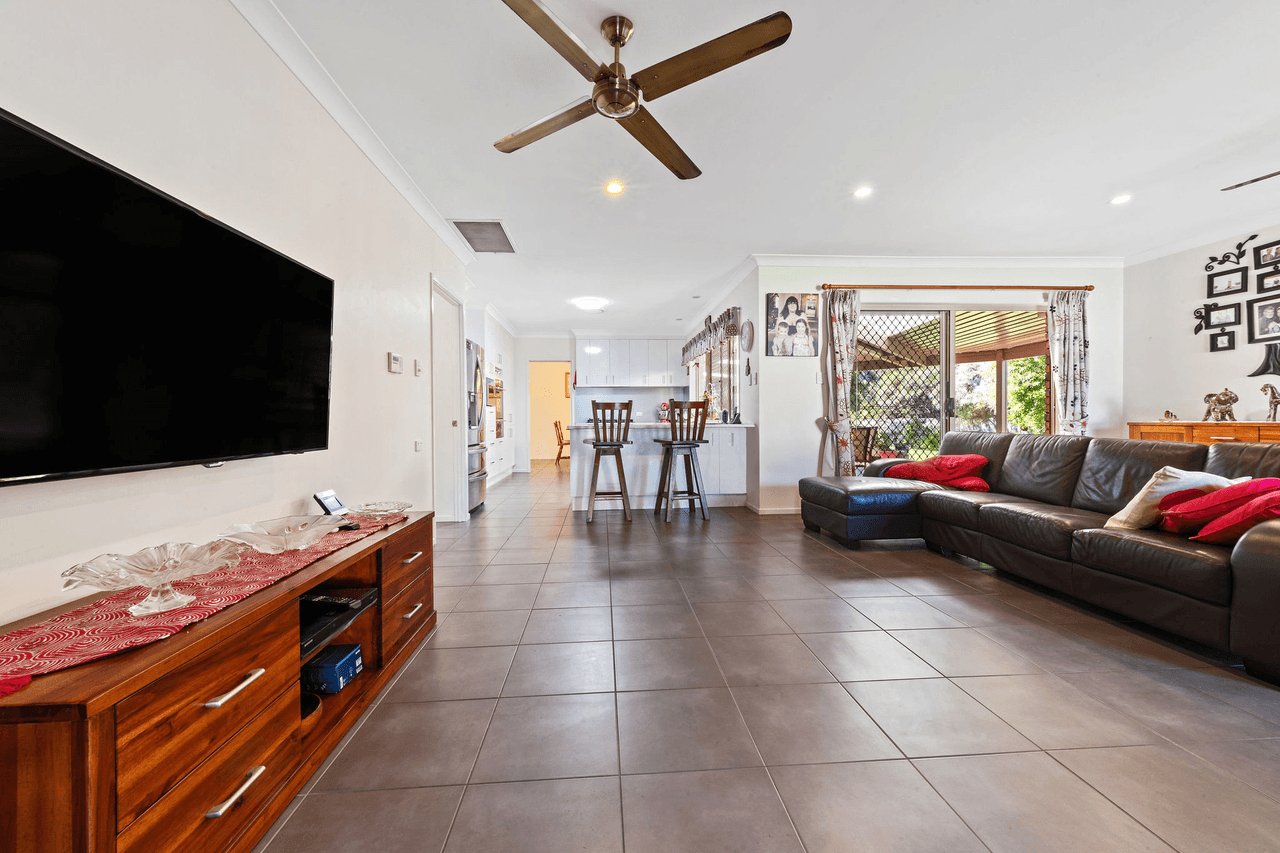 15 Sobar St, Burpengary, QLD 4505