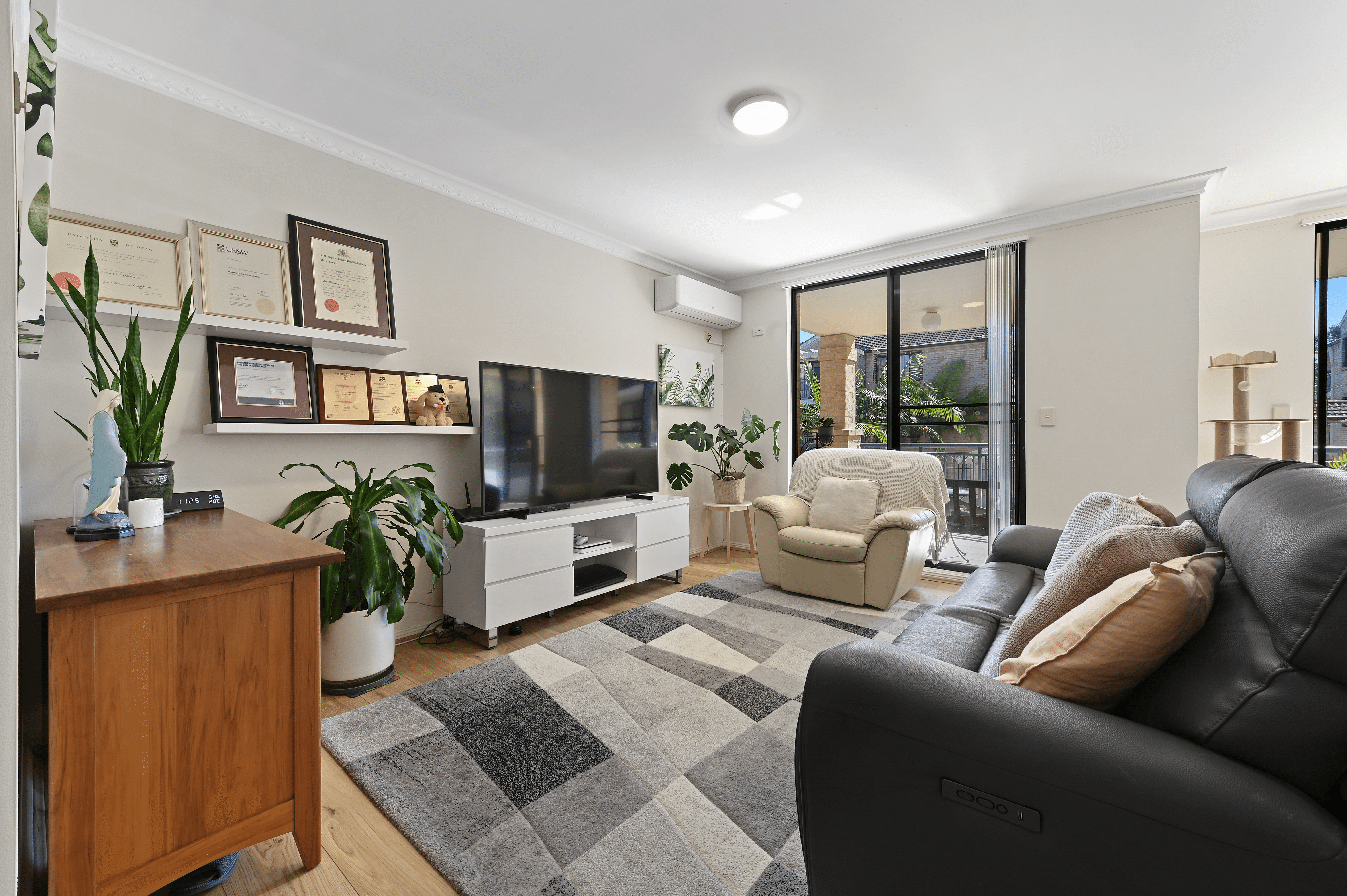 Unit 4/56-64 Dobson Cres, Baulkham Hills, NSW 2153