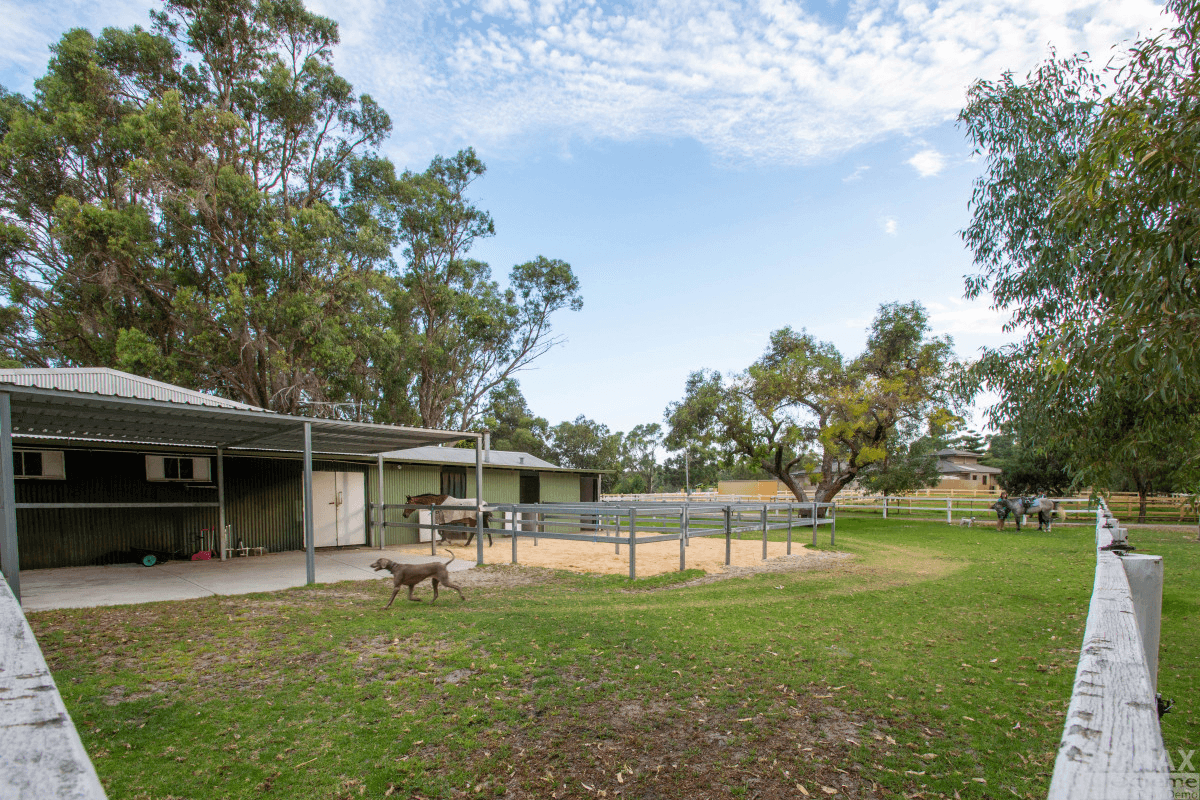 104 Greenvale Place, Mariginiup, WA 6078