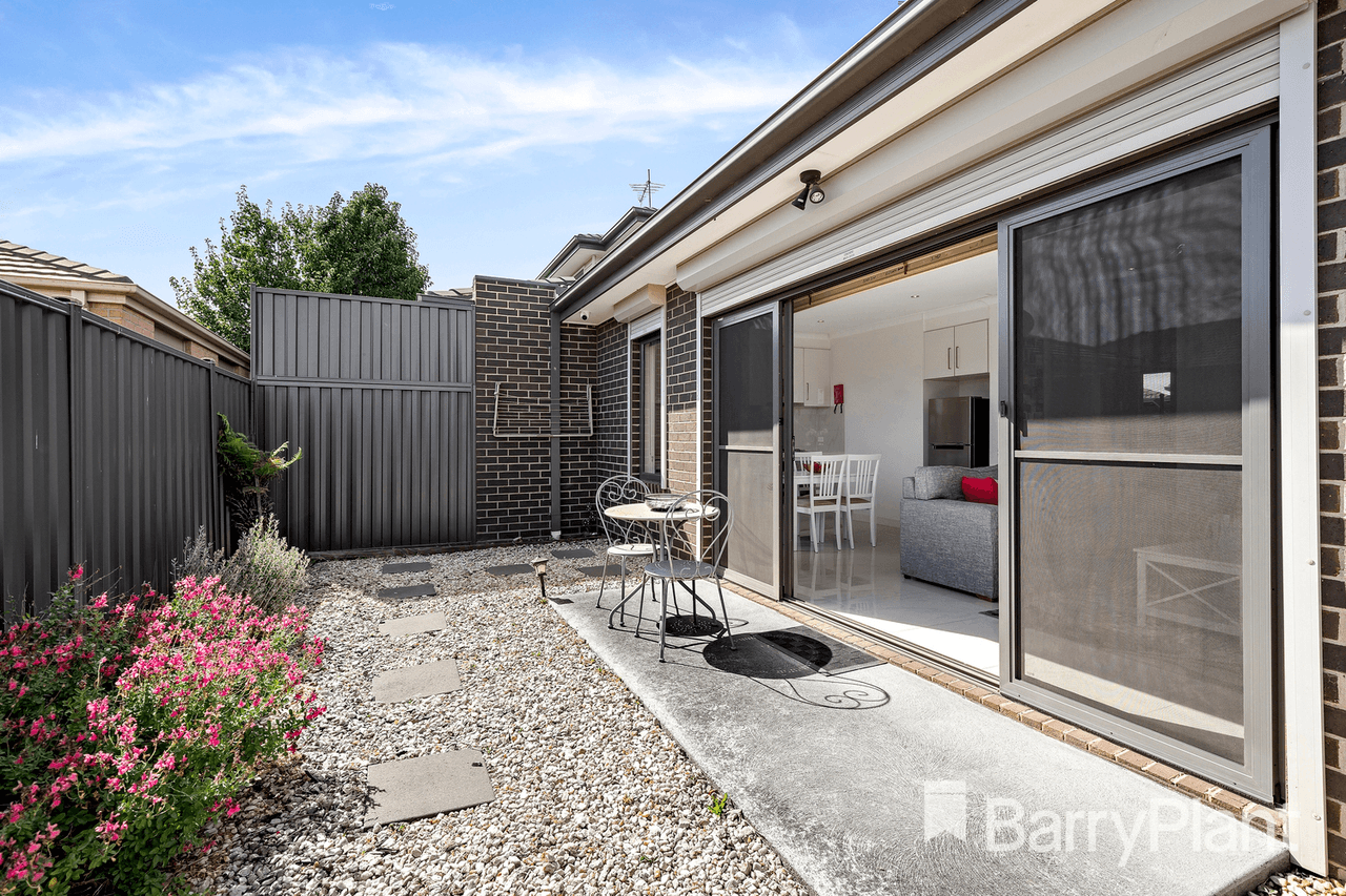 4/11 Loxwood Court, Deer Park, VIC 3023