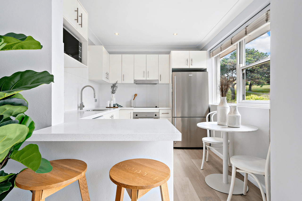 9/2 Carr Street, Coogee, NSW 2034