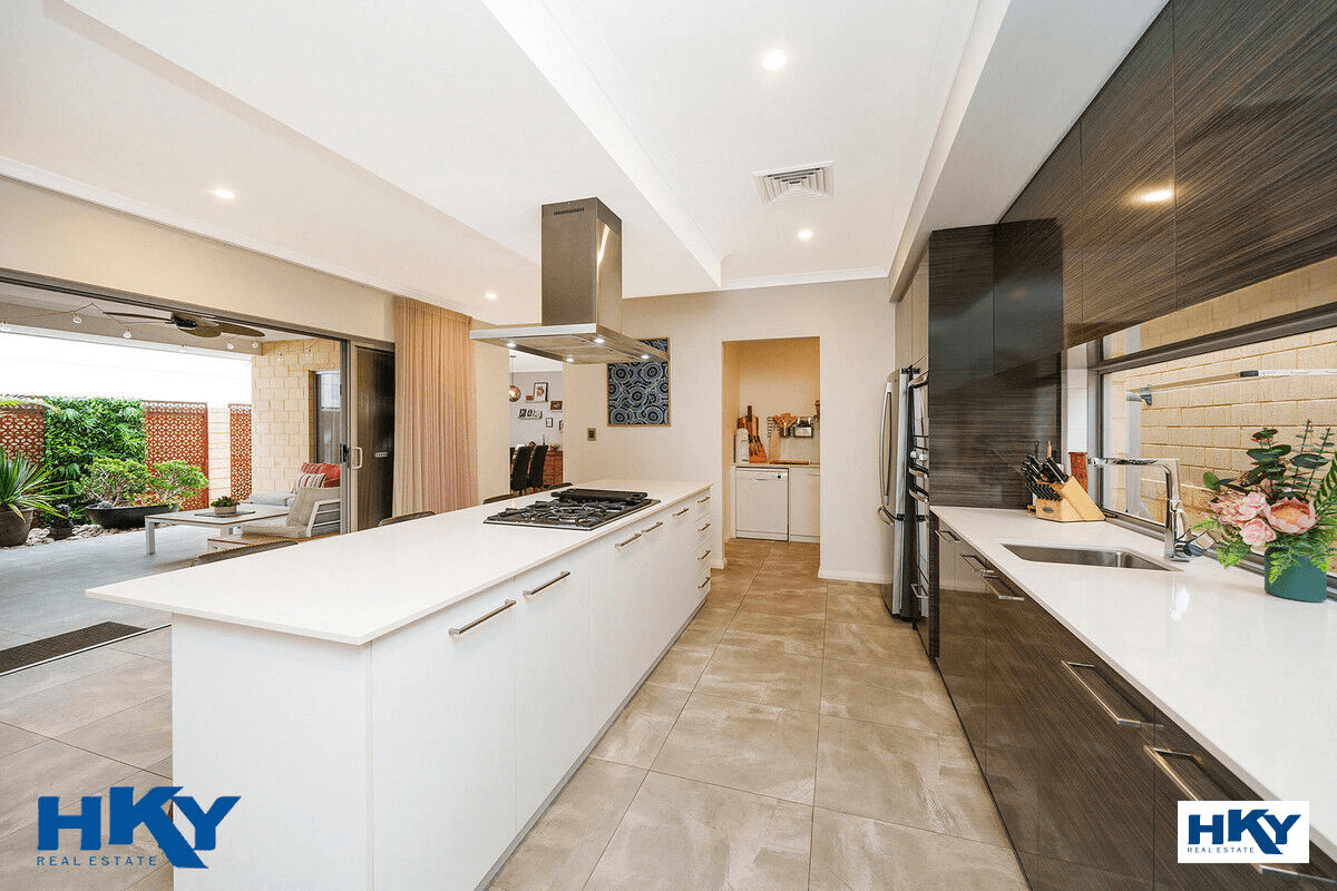 21 Portrush Way, Mindarie, WA 6030