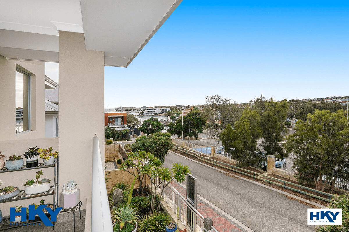 21 Portrush Way, Mindarie, WA 6030