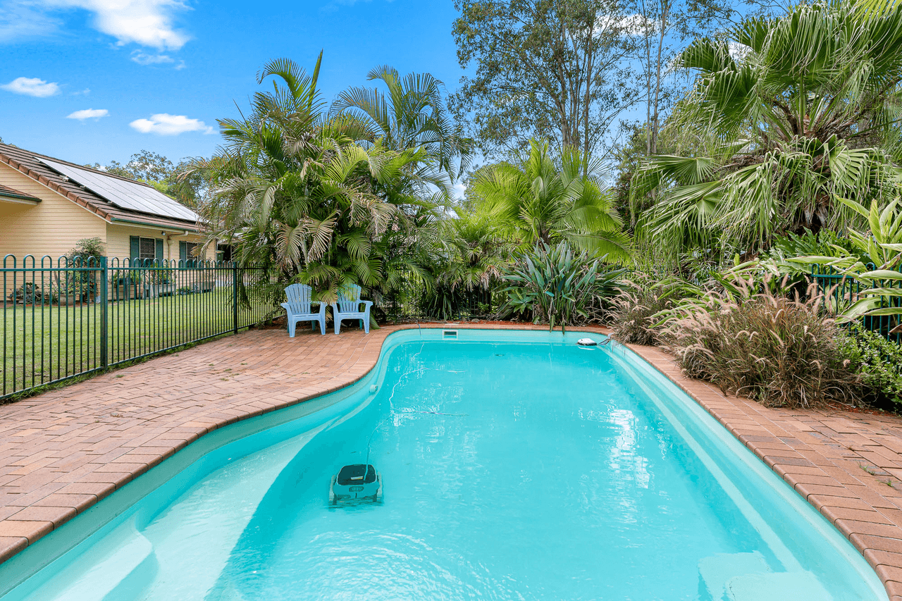 39 Spinebill Drive, GREENBANK, QLD 4124