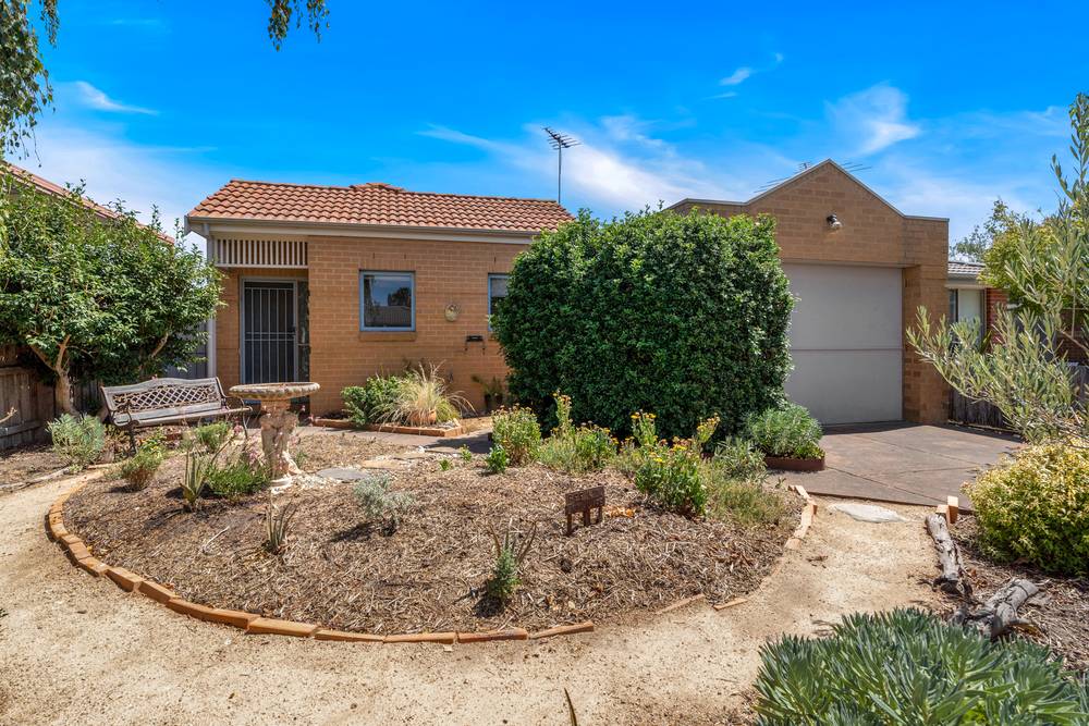 9 Celina Close, WHITTLESEA, VIC 3757