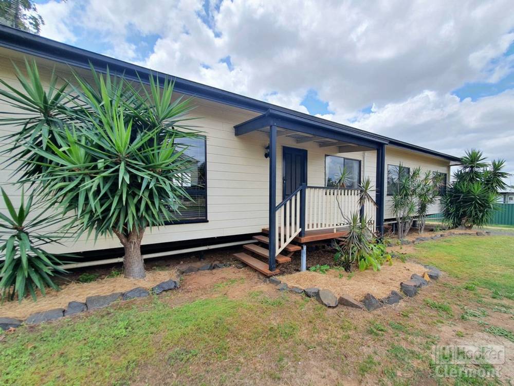 4 East Lane, CLERMONT, QLD 4721