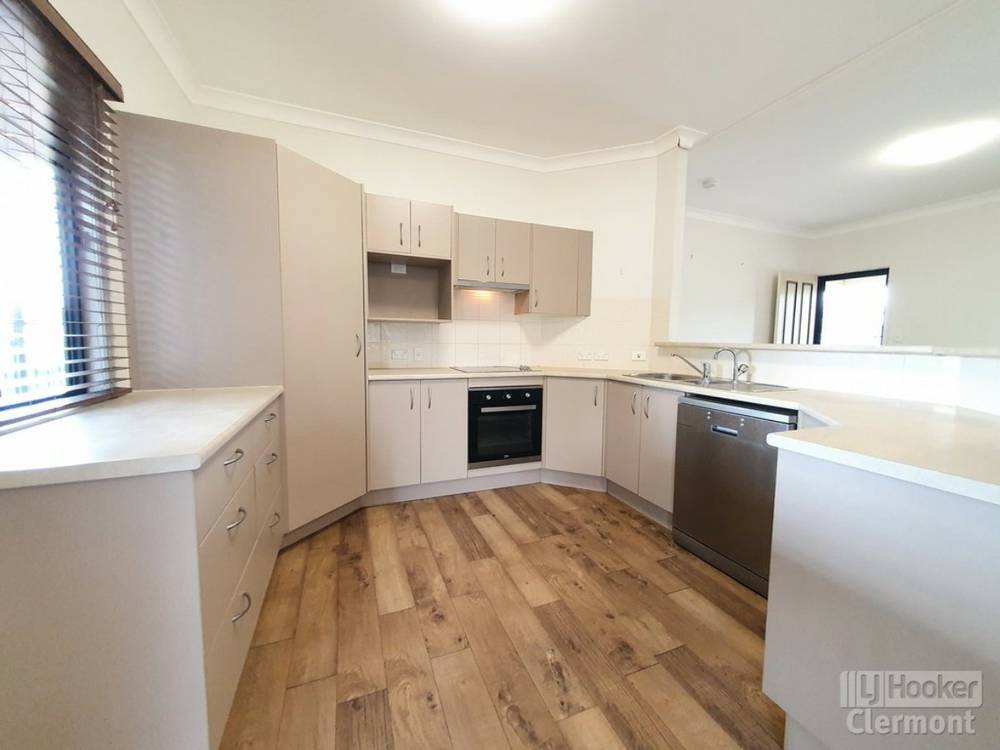 4 East Lane, CLERMONT, QLD 4721