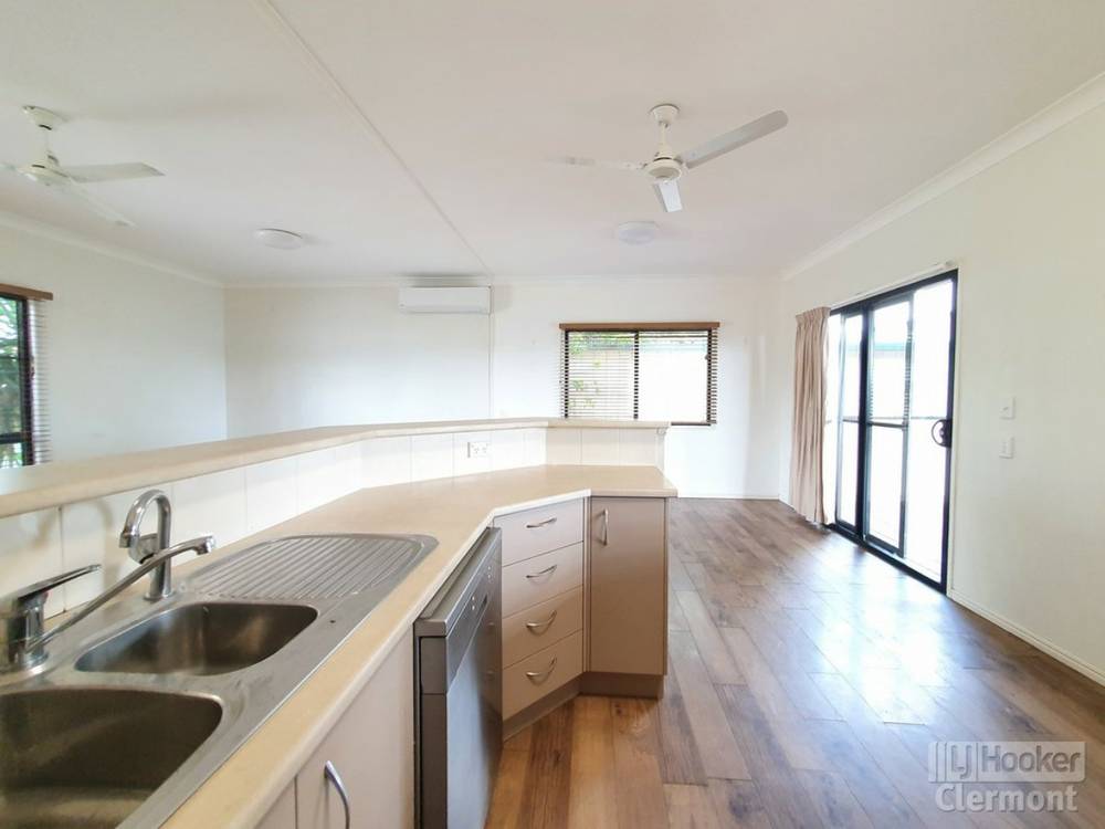 4 East Lane, CLERMONT, QLD 4721