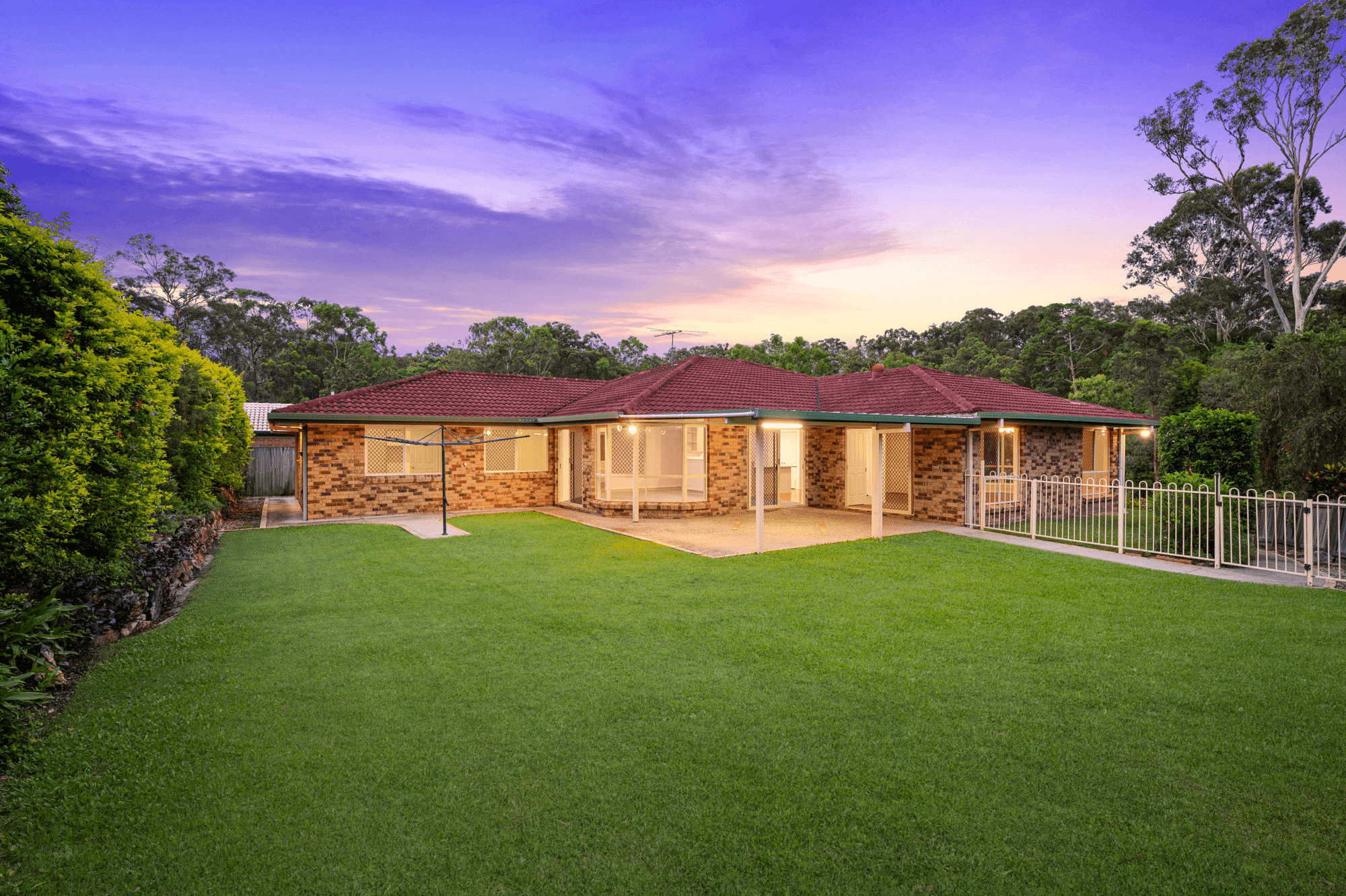 24 Olivia Drive, CARINA HEIGHTS, QLD 4152