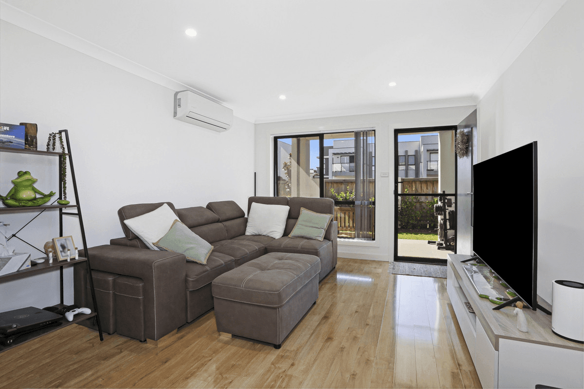 1/1 Rosemount Drive, CATHERINE FIELD, NSW 2557