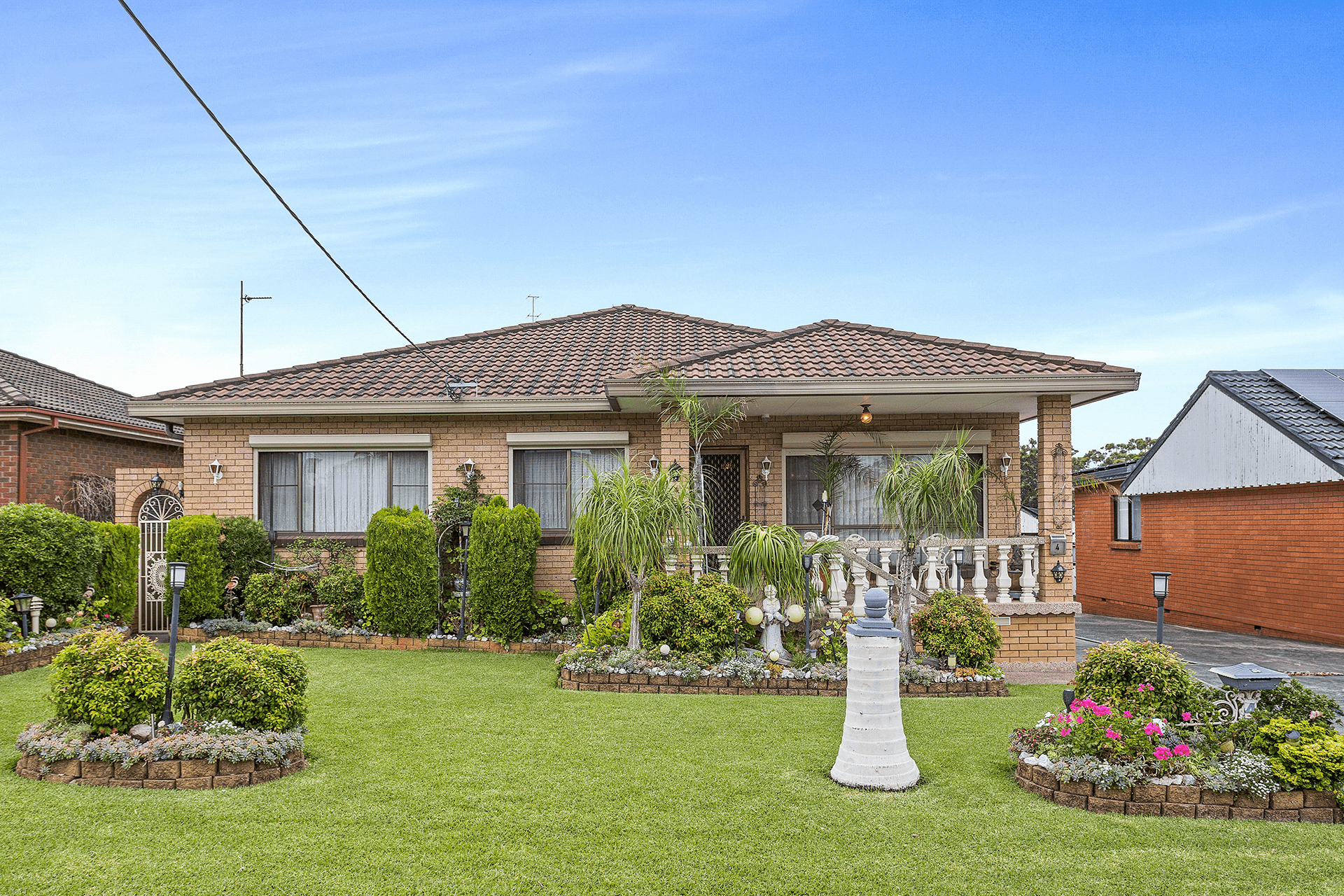 4 Kingsley Drive, Lake Heights, NSW 2502