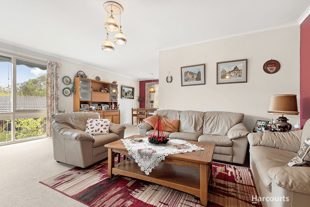 9 Cameron Close, DONVALE, VIC 3111